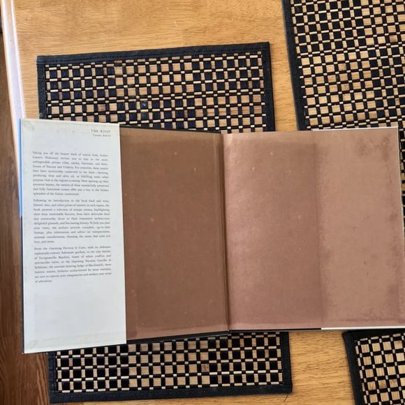 Italian Country Hideaways: Vacationing in Tuscany and Umbria's Most by Hurst - Picture 7 of 13